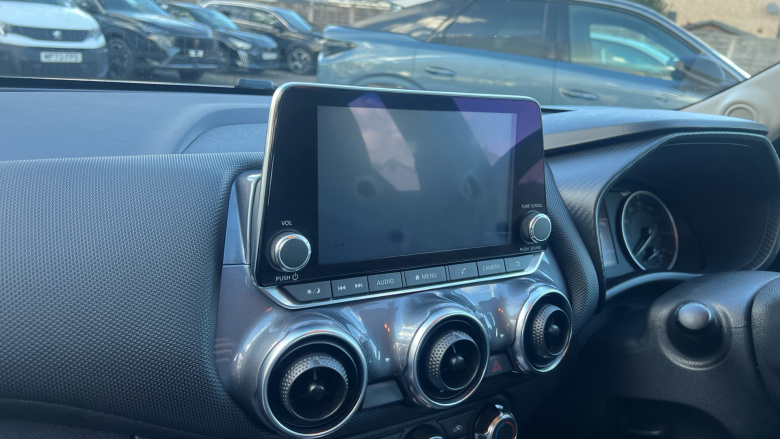 Nissan Juke 1.0 DiG-T 114 Acenta 5dr Petrol Hatchback